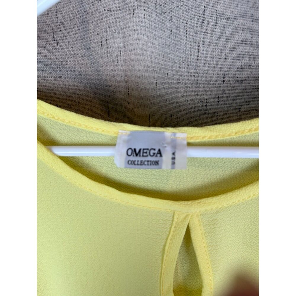 Omega Collection Yellow Ruffle Sleeve Keyhole Top | 2XL - Picture 5 of 5